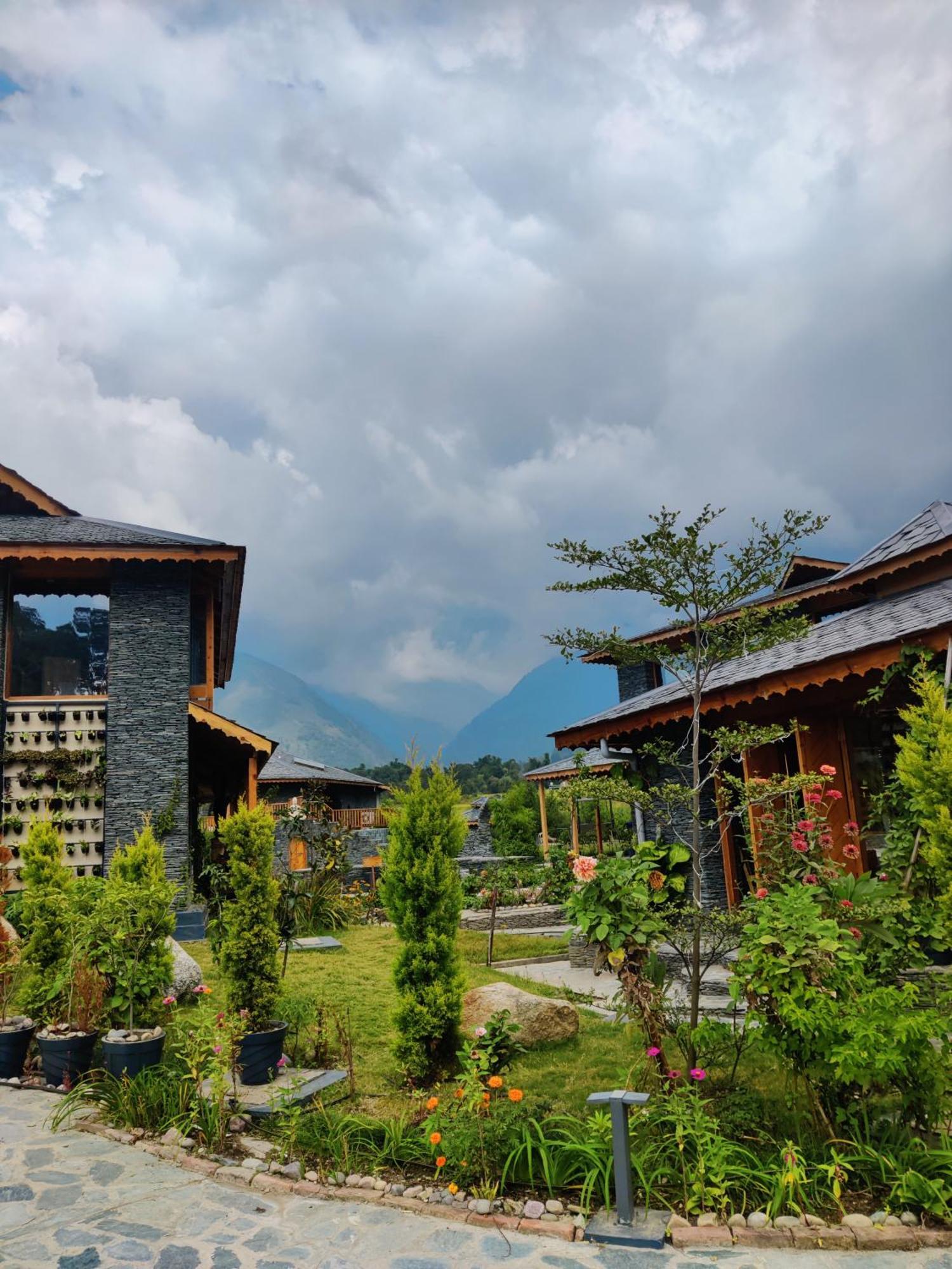 Osho Himalayas Wellness Resort Kangra Kültér fotó